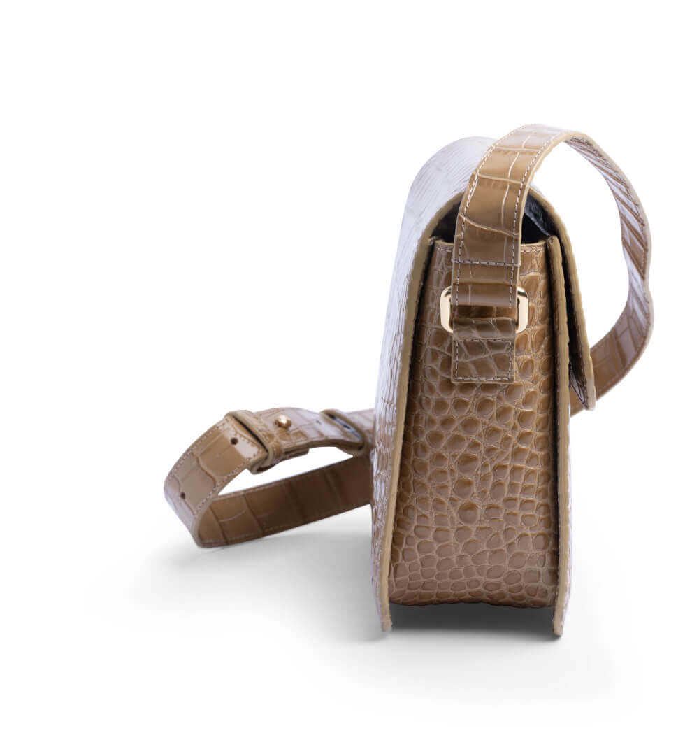 Bandolera cuadrada grabada en coco Beige | Leandra