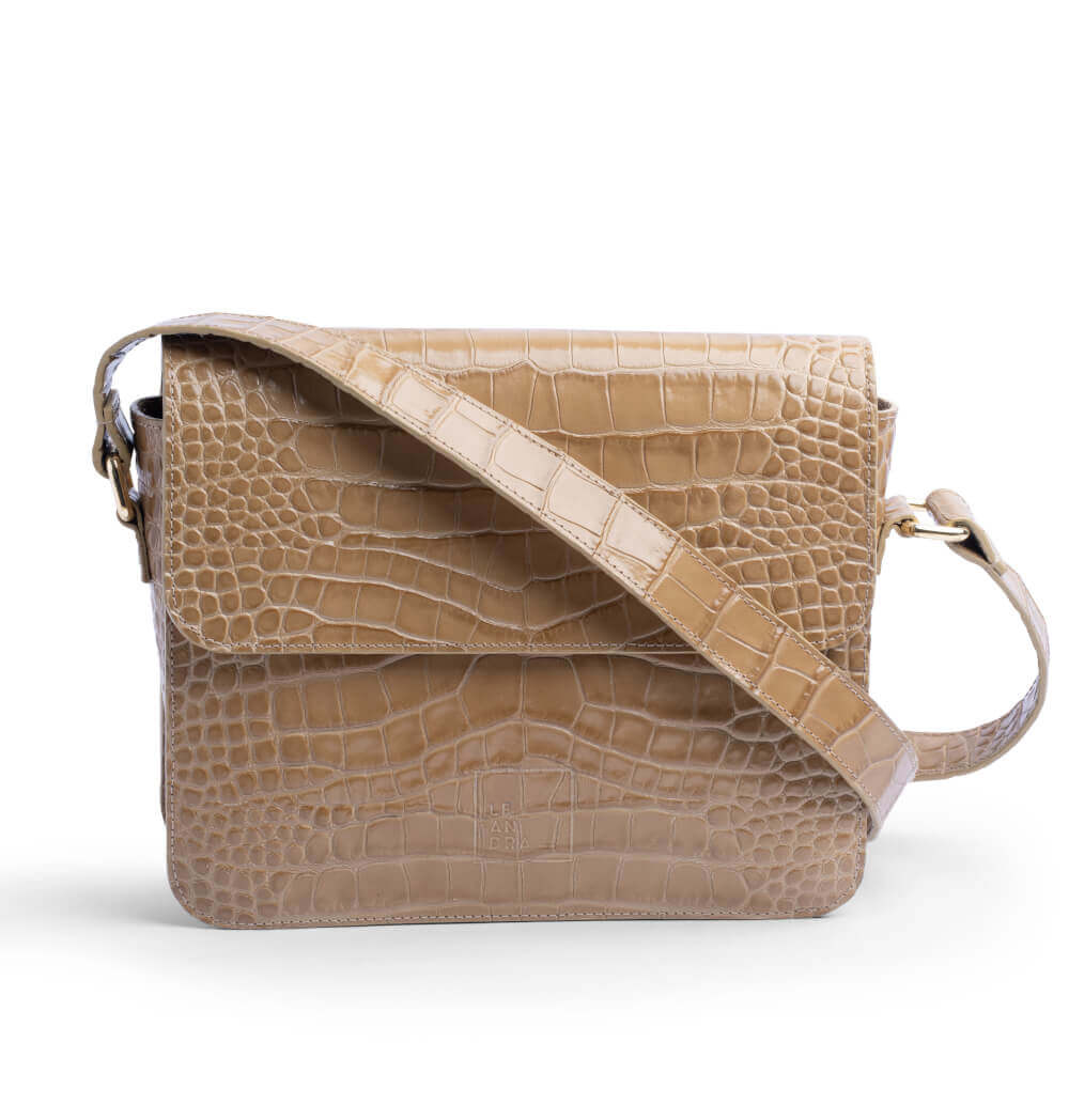 Bandolera cuadrada grabada en coco Beige | Leandra